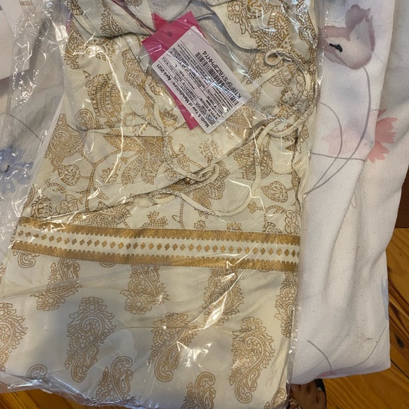 Brand new never worn Large Burgundy - Picture 3 of 3